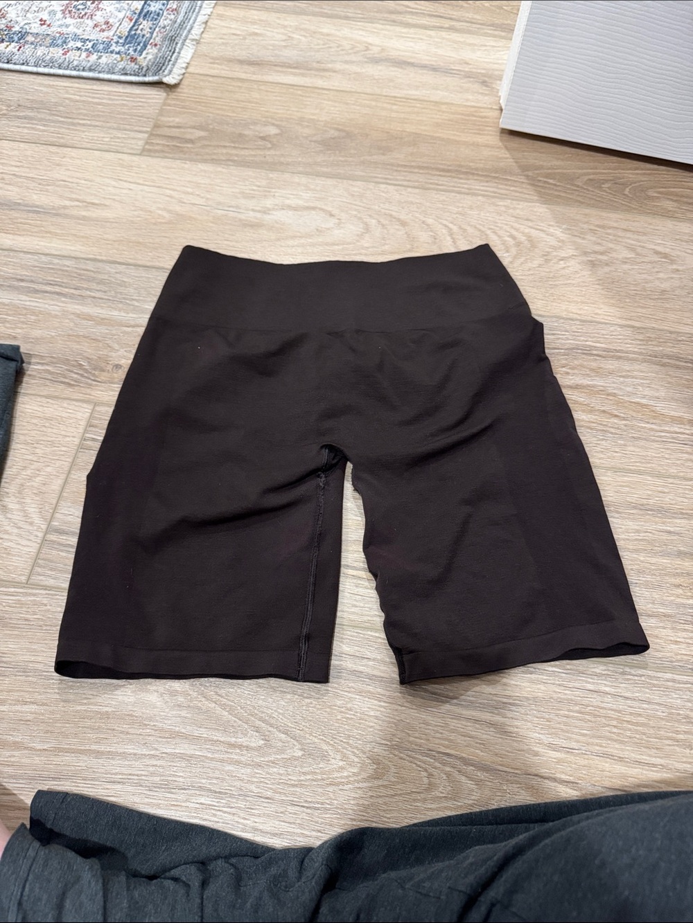 Alphalete Biker Short - Picture 2 of 4